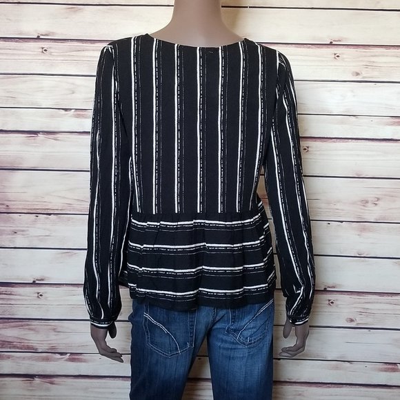 NEW!! PAPER CRANE Thin Peplum Top - Picture 6 of 9